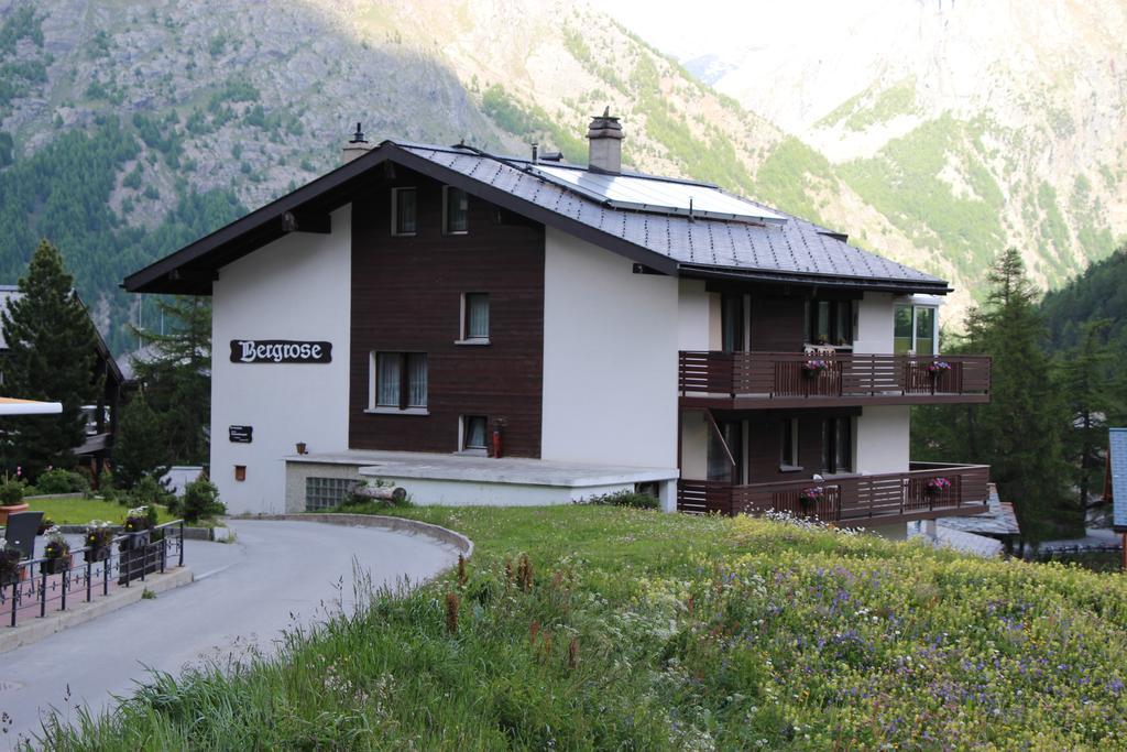 Apartments Bergrose Saas-Fee Pokój zdjęcie